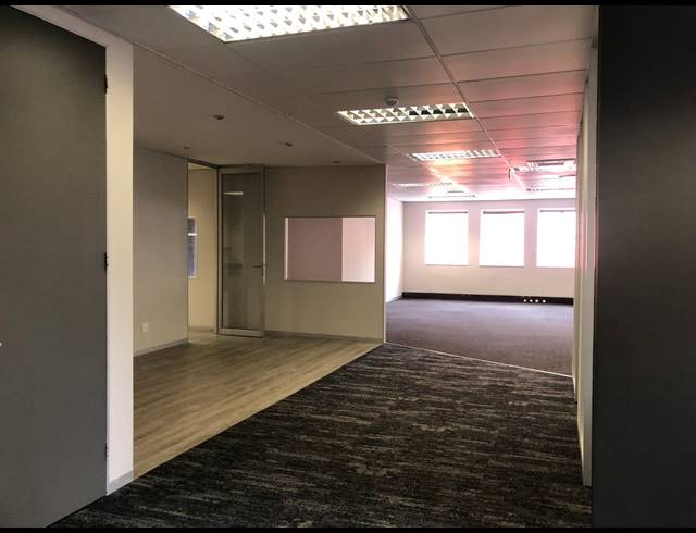 291M² OFFICE TO LET IN ILLOVO